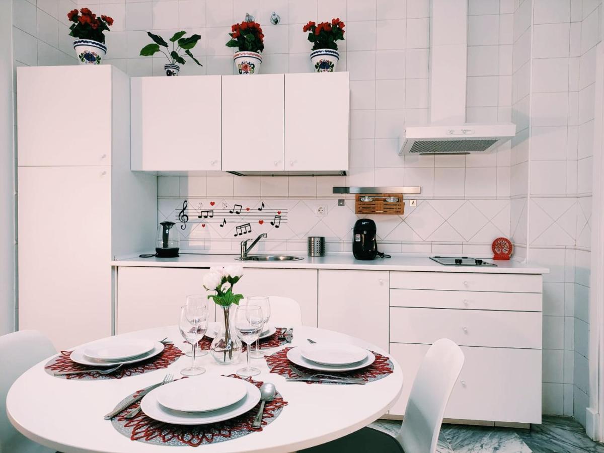 Ciriaco By Sevillaluxurysuites Ngoại thất bức ảnh